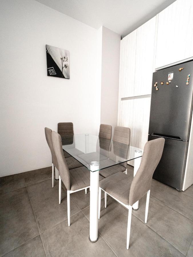 Apartamentos Victoria La Cala Del Moral Esterno foto